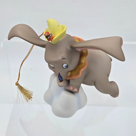 WDCC Dumbo Timothy Sculpture with Button Pin, Balloon and Timothy Mouse Plush - Picture 14 of 14